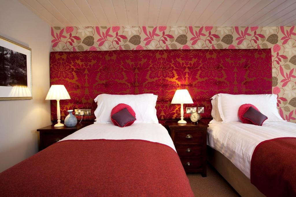 The Three Crowns Hotel Chagford Room photo